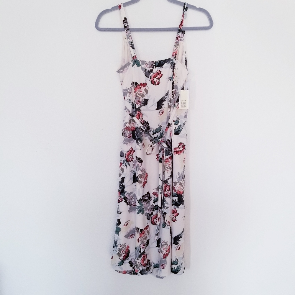 Aritzia Wilfred floral midi wrap dress - Picture 3 of 11